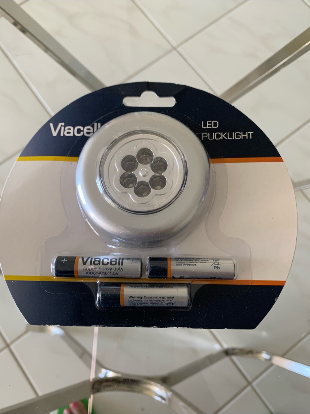 10  silver round LED puck light includes Battery